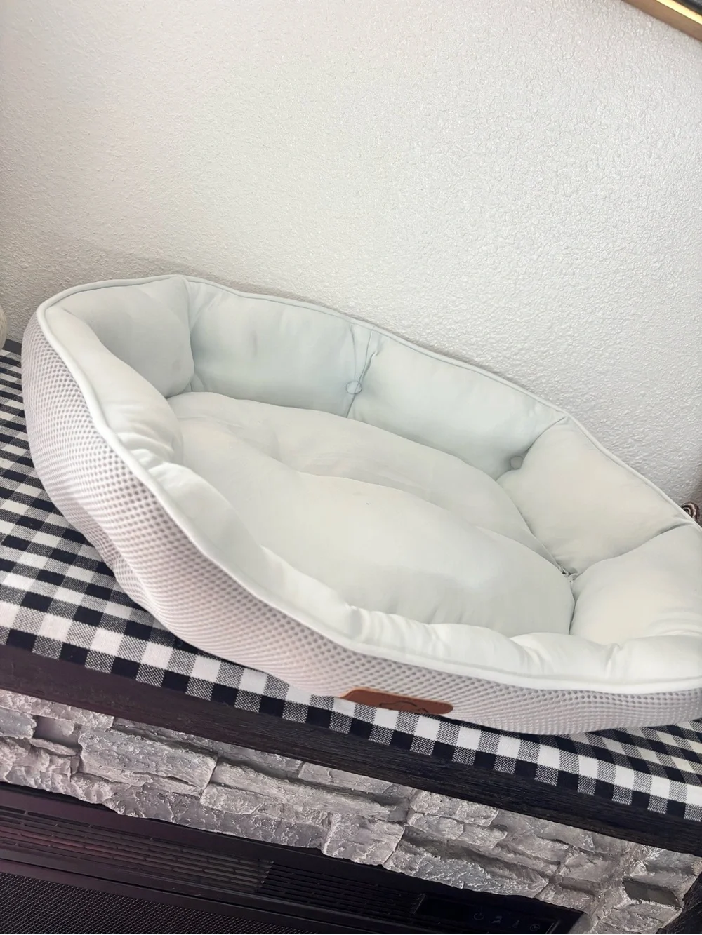 BEDSURE SIZE SMALL COOLING PET BEDS ❗️🩵🧊❄️🐾 FOR DOGS OR CATS VERY COOLING